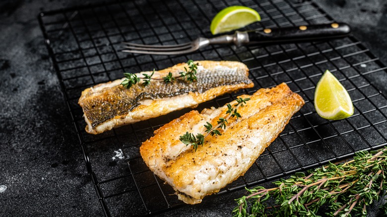 Grilled sea bass with thyme