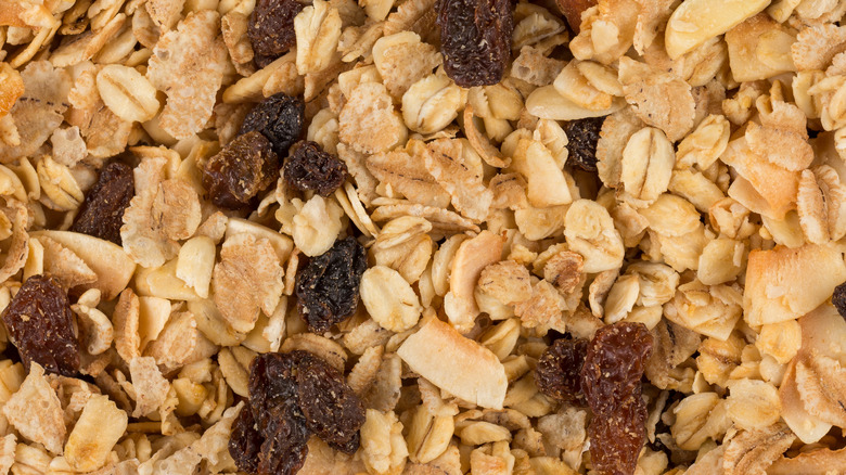 Raisins and oats