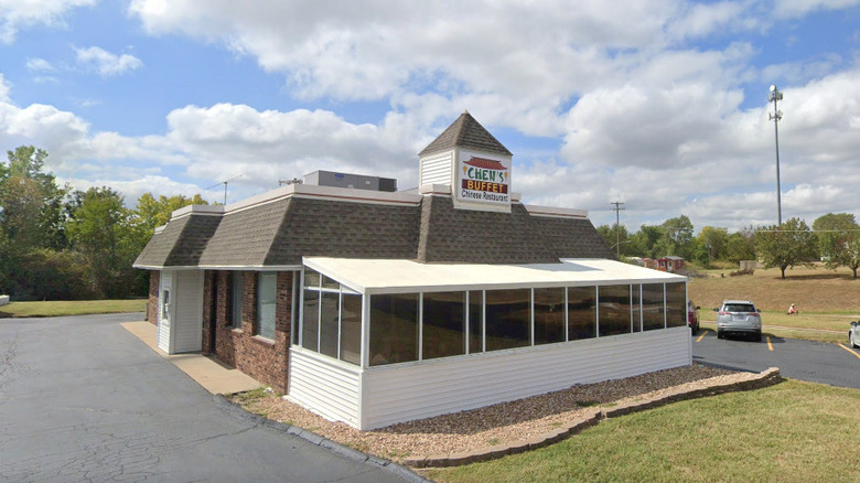 Exterior of Chen's Buffet