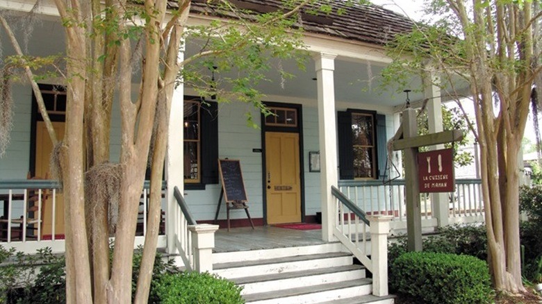 Exterior of La Cuisine de Maman