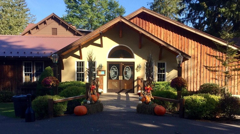 Exterior of Penn Alps Restaurant and Crafts Shop