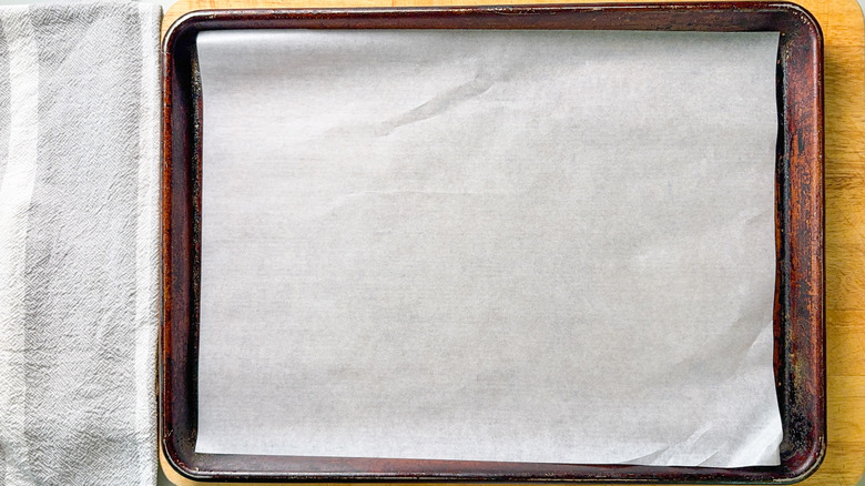 Baking sheet lined with parchment paper