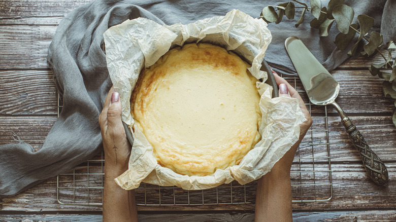 bake a cheesecake in the air fryer