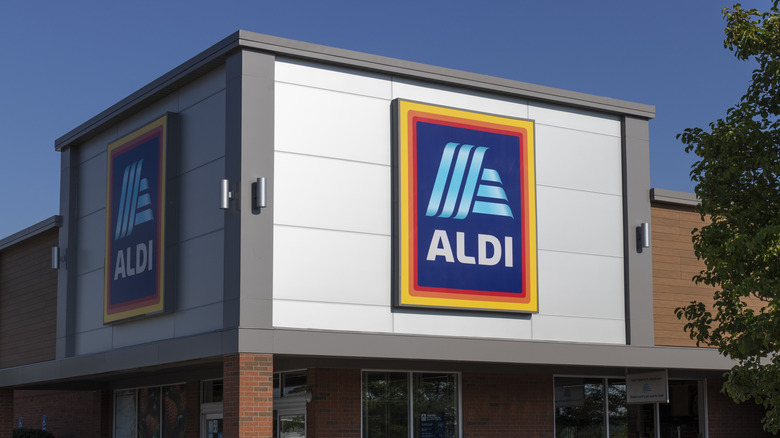 Aldi store exterior