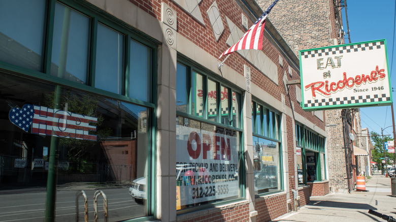 The front of Ricobene's restaurant in Chicago