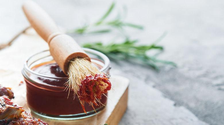 Barbecue sauce with brush