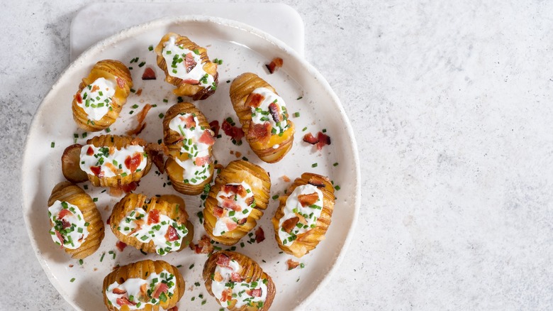 Loaded hasselback potatoes 