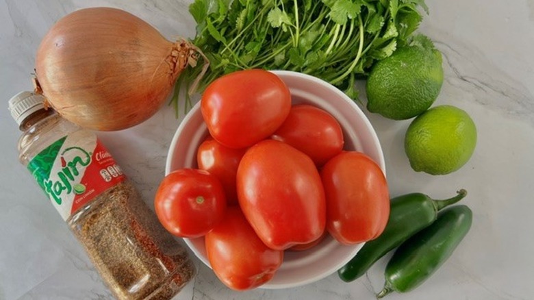 ingredients for salsa cruda