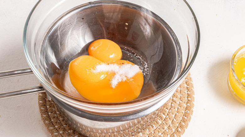 eggs in clear bowl