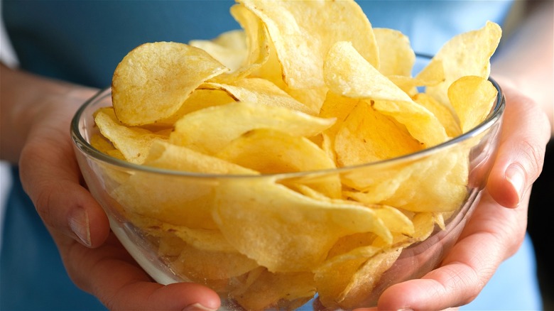 holding potato chip bowl