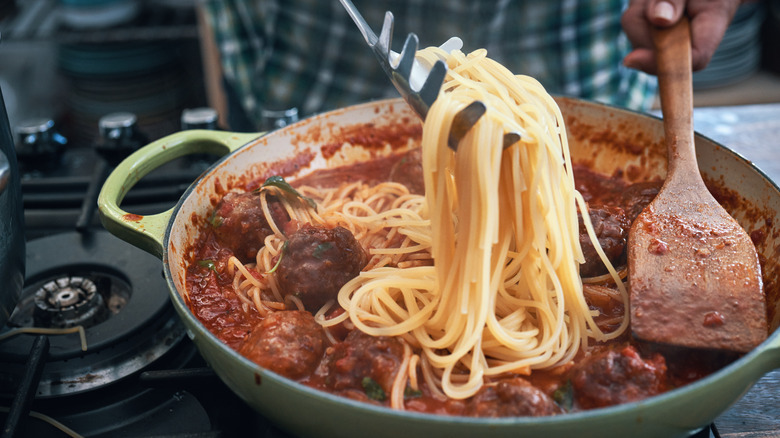 Spaghetti in red sauce