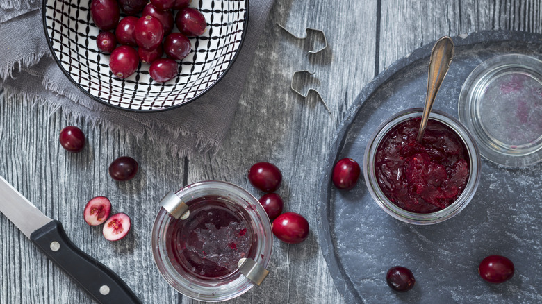 Cranberry sauce and fresh cranberries