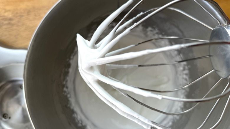 Glossy meringue in bowl