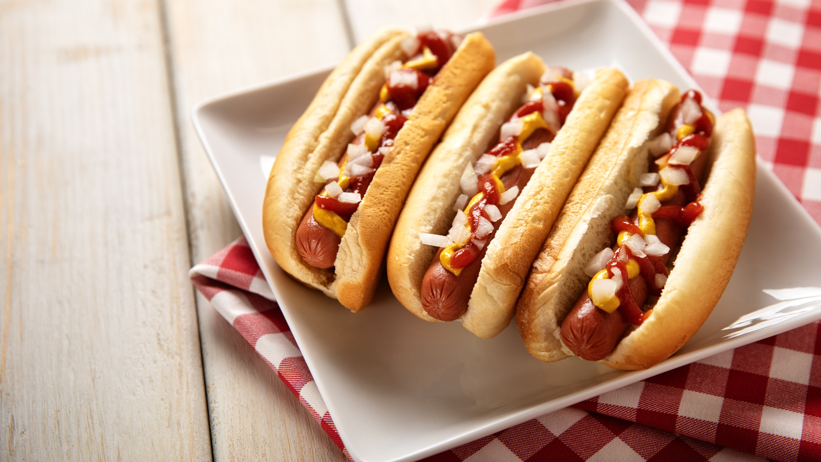 Salted or unsalted hot dogs: is there really a difference?