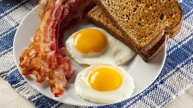 Bacon and fried eggs