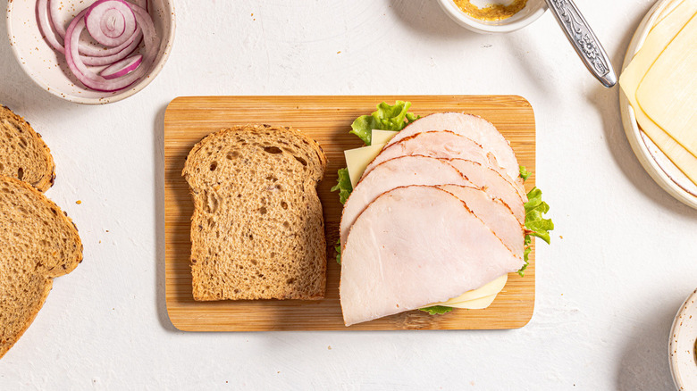 sliced bread with sliced turkey