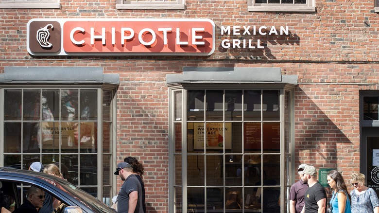 Chipotle restaurant facade