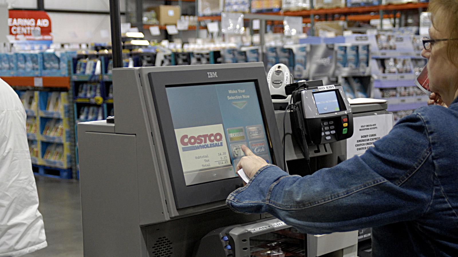 Действительно ли Costco прекращает членство из-за чрезмерной прибыли?