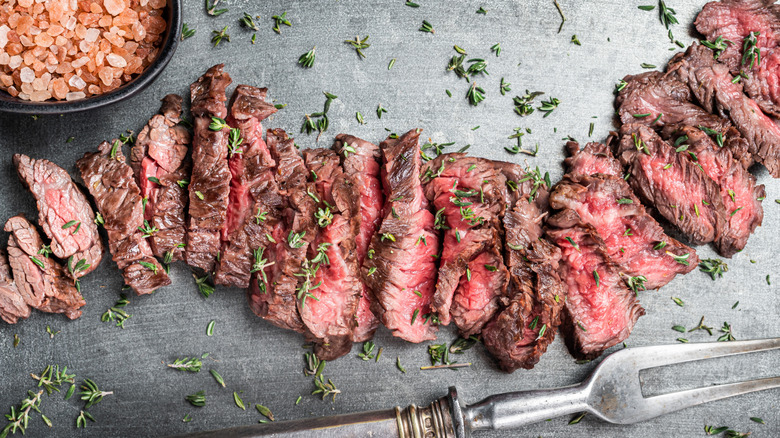 Sliced cooked skirt steak