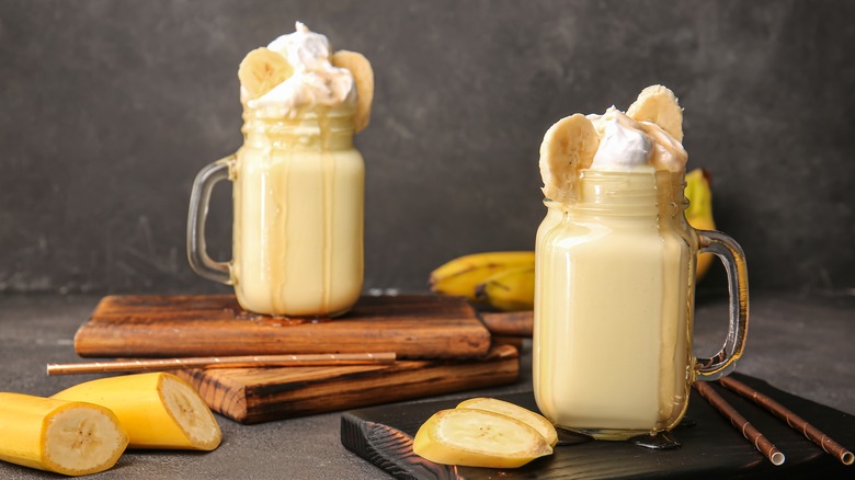 Banana milkshakes in mason jars