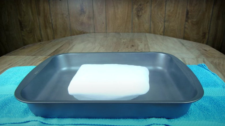 Dry ice in a cake pan