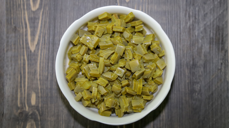 A bowl of chopped, cooked nopales