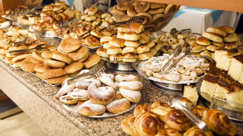 carb spread at buffet