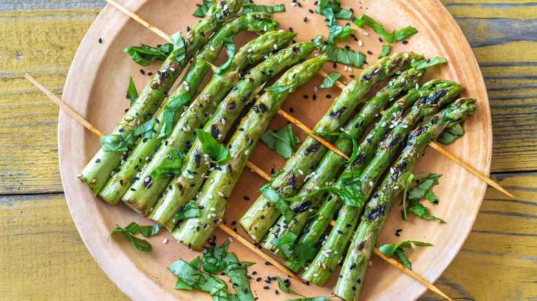 Grilled asparagus rafts on a plate