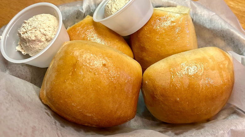 Texas Roadhouse rolls with butter