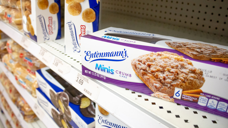 Entenmann's Mini Crumb Cake on a grocery store shelf