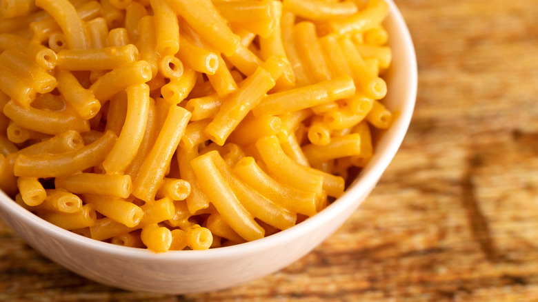 Close-up of mac and cheese in a bowl