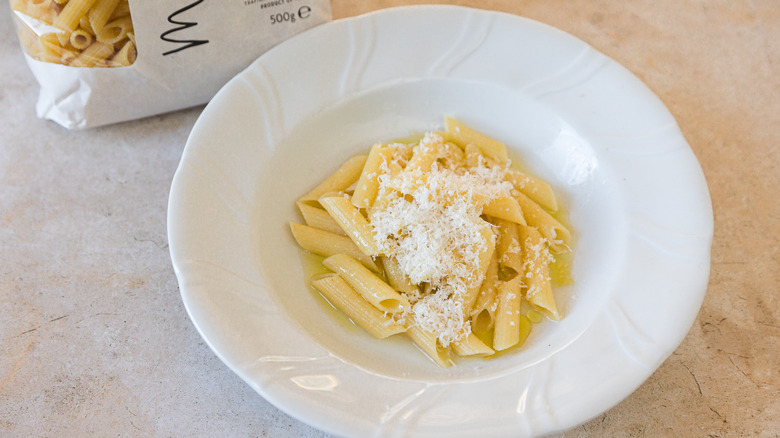 penne pasta in bowl