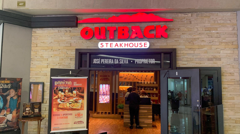 Front of Outback Steakhouse restaurant