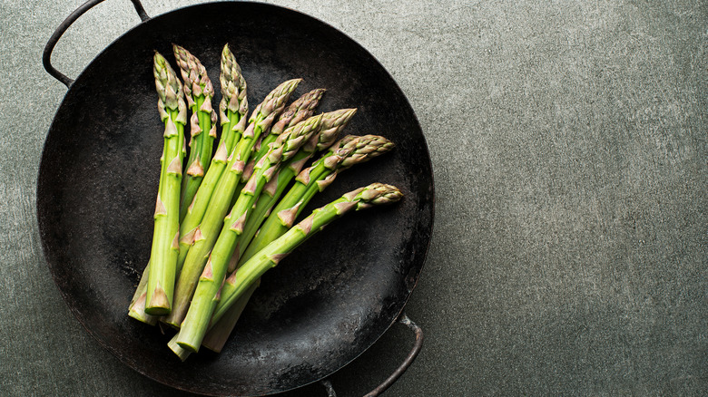 Asparagus in a pan