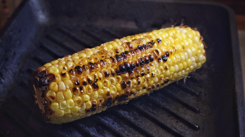 Corn on grill pan