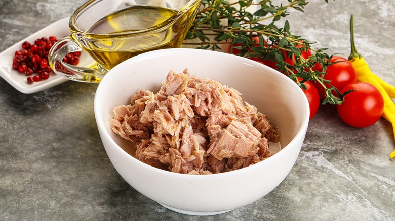 canned tuna in bowl