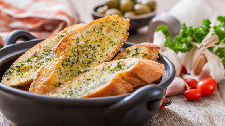 garlic bread