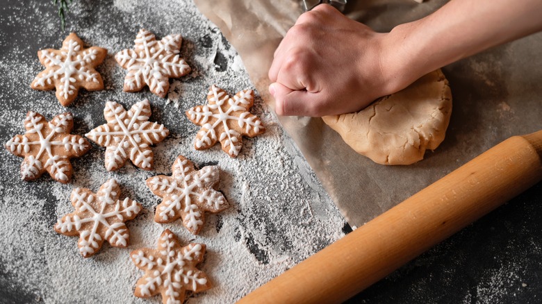 Plate of snowflake-shaped gingersnaps