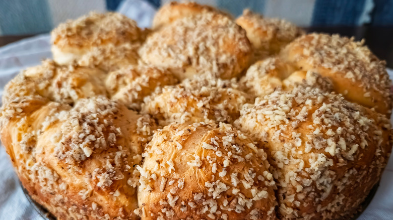 a Hungarian aranygaluska cake