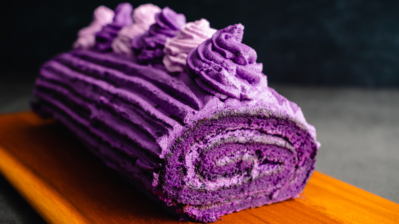 ube flavored swiss roll