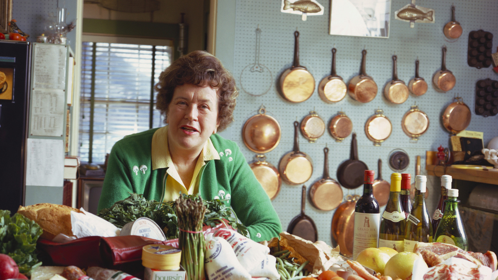 How Julia Child Cooked A Perfect Poached Egg Every Time