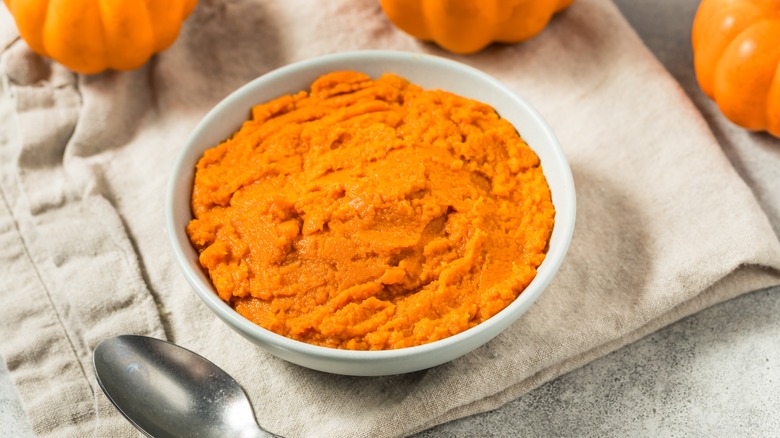 Bowl of pumpkin puree