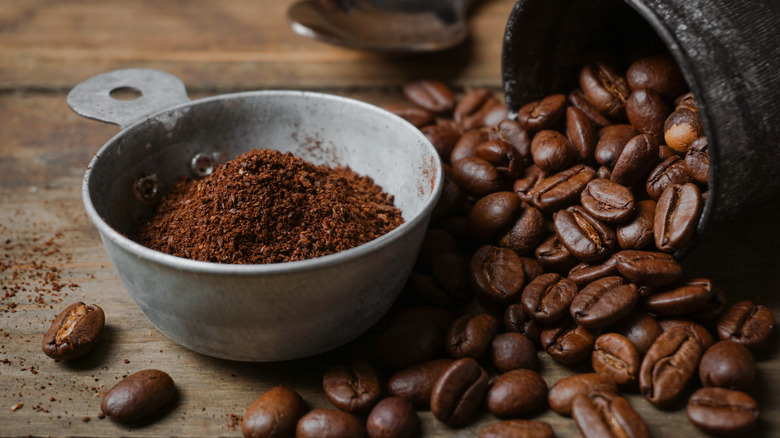 Ground coffee and coffee beans