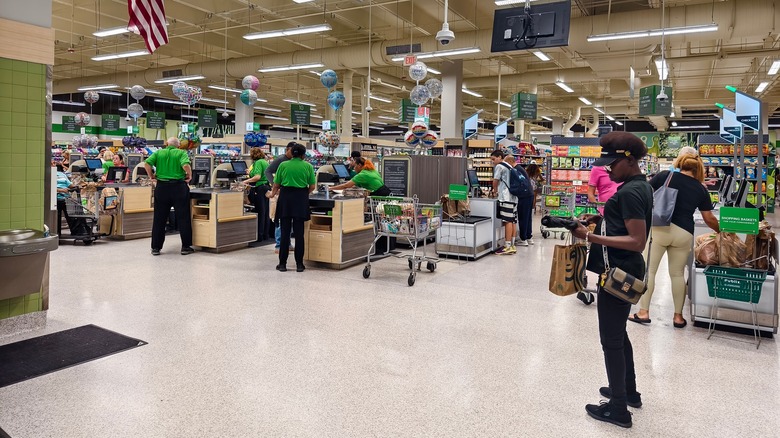 Publix cashiers