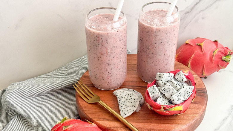 smoothies and cut fruit