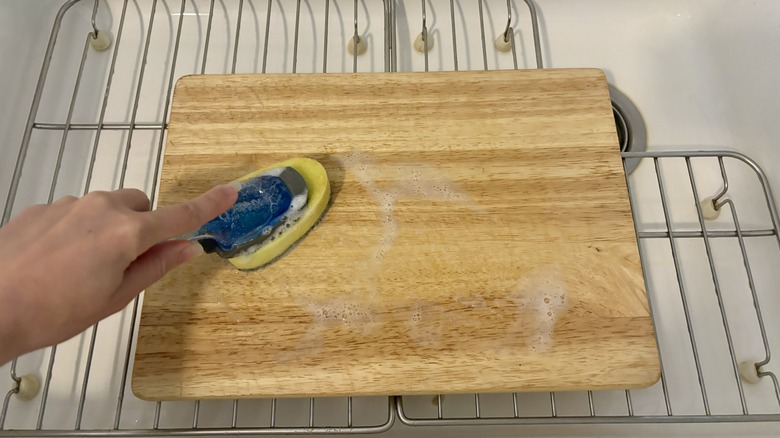 sponge cleaning board