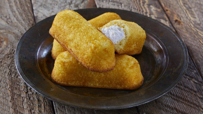 Hostess Twinkies on a plate