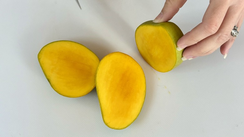 Mango cheeks cut off mango