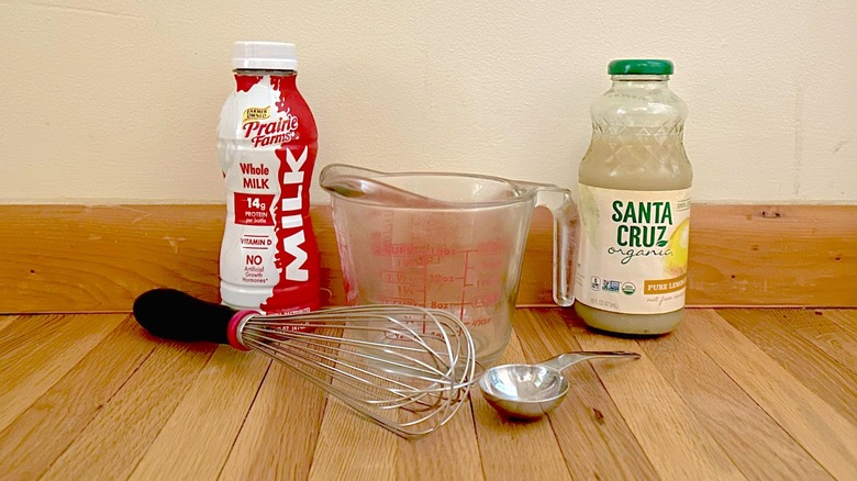 Ingredients to make buttermilk
