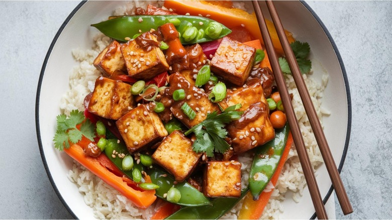 Bowl of veggies and tofu